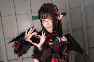 スレンダーなサキュバスが似合う！人気コスプレイヤー・ななぴんくが語る“目元へのこだわり”「全部剃っています」の画像