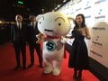 『クレヨンしんちゃん』野原家・シロがカンヌのレッドカーペットを歩く！の画像001