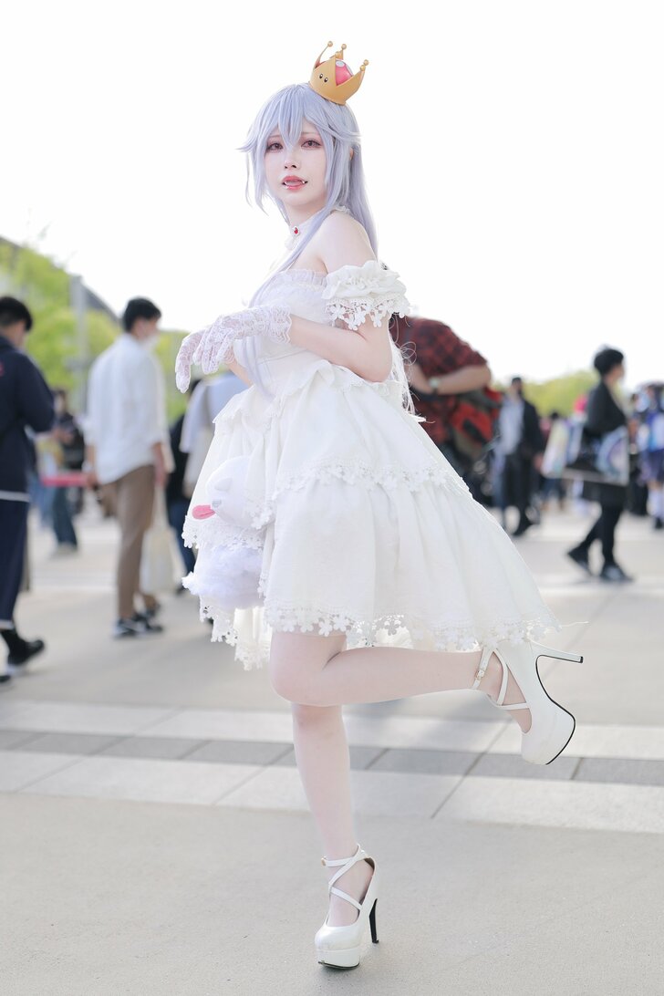 コスプレイヤーましろさんが『スーパーマリオ』二次創作キャラ・キングテレサ姫に！「平日は会社員で、社畜」の画像001