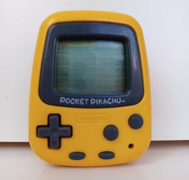 ポケットピカチュウ 歩数計　任天堂 ポケットピカチュウ Nintendo ポケモン 歩数計 - メルカリ