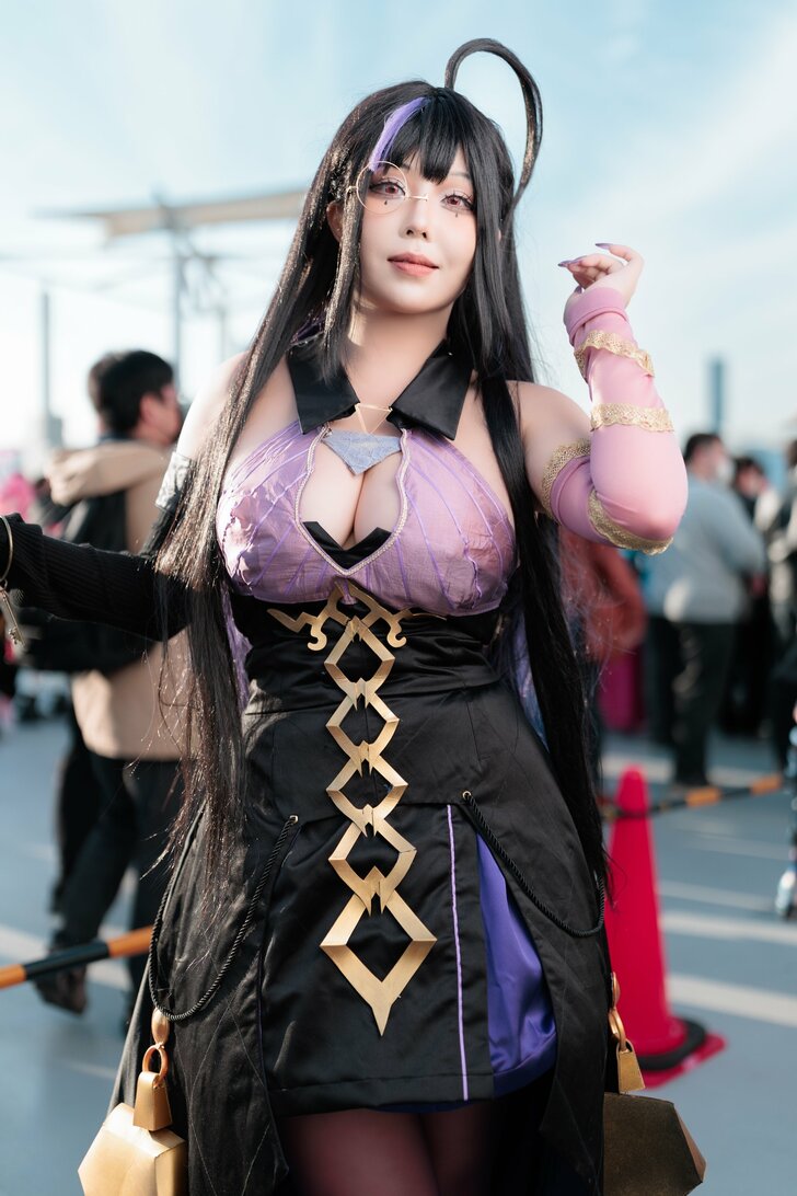 フォロワー200万人の中国出身人気コスプレイヤー・takoさん、圧巻の『白夜極光』コスプレ披露の画像002