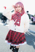もこもこニットの下は鍛え抜かれた肉体!? プロボクサー兼コスプレイヤーTaKaNaさん「冬のコミケ」で語る鍛錬の秘密の画像001