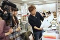 A応P・堤雪菜＆工藤ひなきが『つぐもも』編集部を訪問！ BL漫画の生ネームに興奮！の画像002