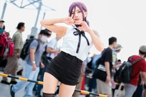 こだわりは鍛えた脚と「黒い短パン」、ダンサー兼コスプレイヤー・ふたばが『チェンソーマン』レゼを再現！の画像