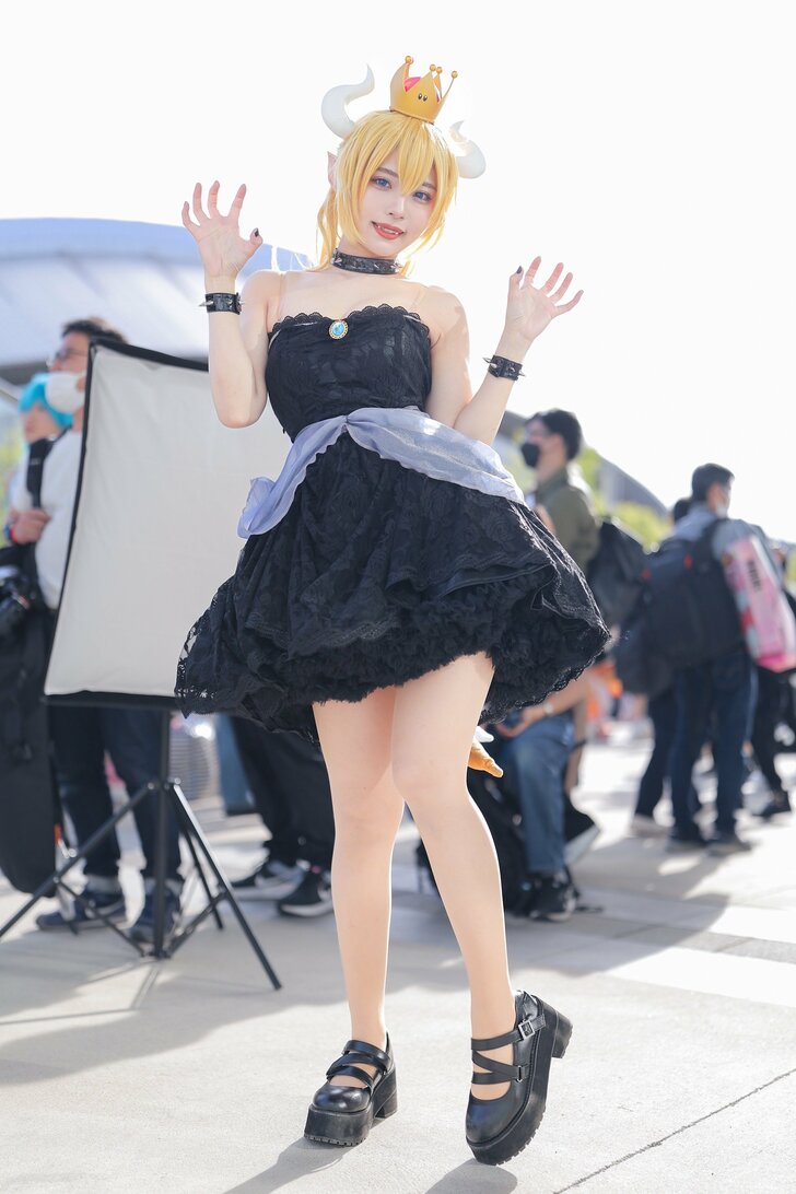 『ニコニコ超会議2023』コスプレイヤー・はわわ大明神さん『スーパーマリオ』二次創作キャラ「クッパ姫」のコスプレ披露の画像004