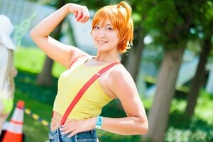 ショートパンツにこだわり！人妻筋トレ系YouTuber・nora『ポケモン』“ちょっとマッチョな”カスミコスプレ披露の画像