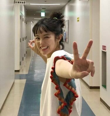 清野菜名、新ドラマ『婚姻届に判を捺しただけですが』のオフショットで