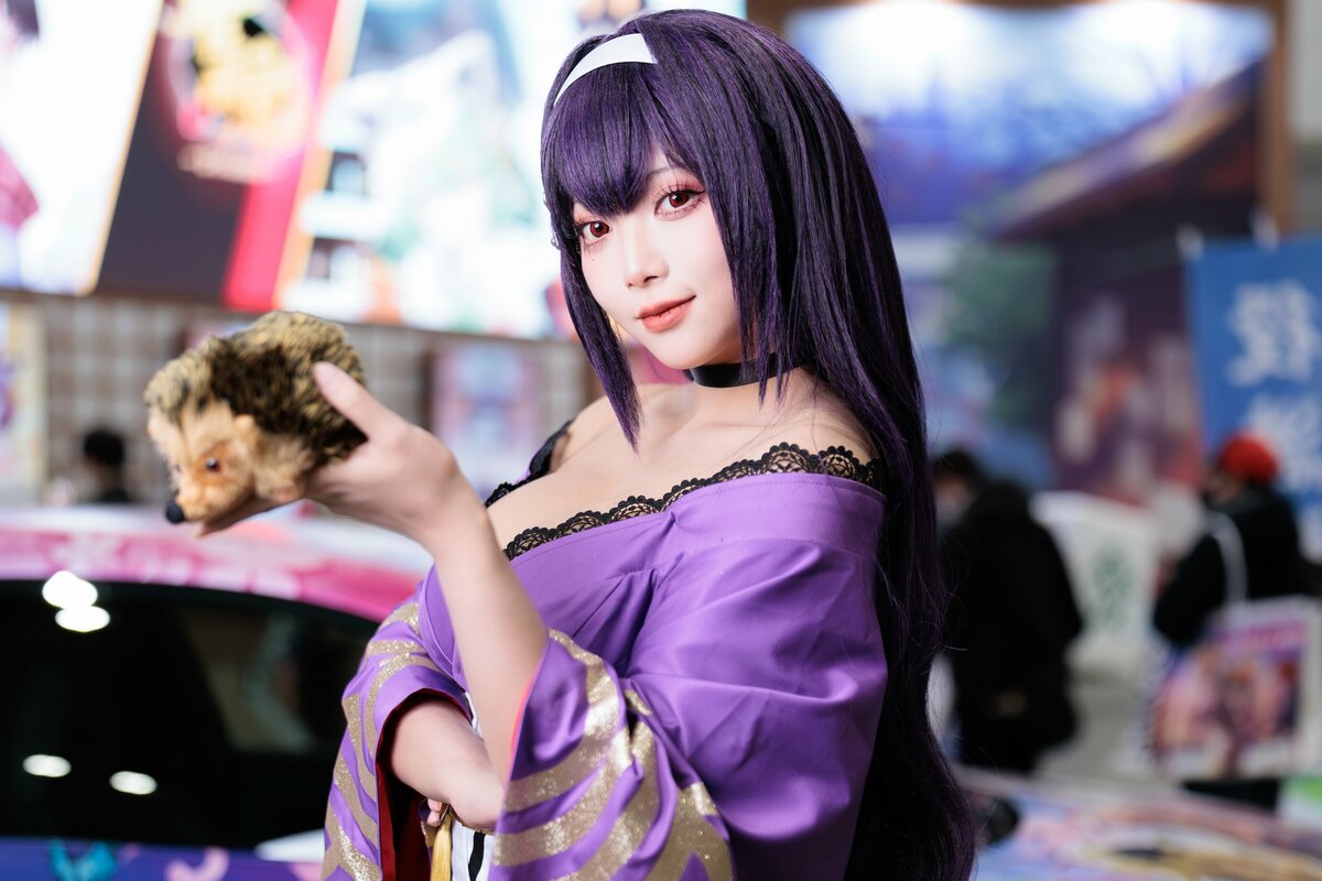 中国の人気コスプレイヤー・Natsumeさん「コミケ」参加で『雀魂
