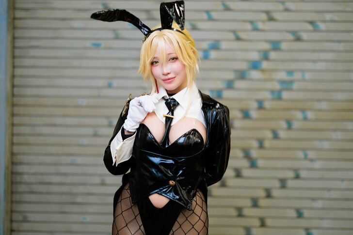 コスプレグラドル・千咲てらが『勝利の女神：NIKKE』バニーエードを披露！初コスプレは学生時代「親に内緒でドキドキ」の画像