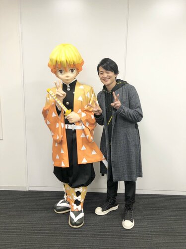鬼滅の刃 全集中展 目覚まし時計 我妻善逸 下野紘 声優ボイス機能付き 鬼滅の刃 全集中展 目覚まし時計 我妻善逸 下野紘 声優ボイス機能付き