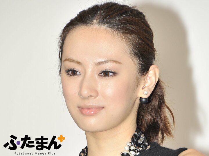 【実写化作品「美しすぎた悪女」５】北川景子が圧巻再現した「冷酷な支配者」、メイド風衣装に「凛とした美貌」が映える…『約束のネバーランド』イザベラ 