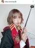 人気セクシー女優・桃乃木かな『ハリーポッター』自宅コスプレ披露で舌ペロ「ぐうかわ」「魔法にかけられたい」