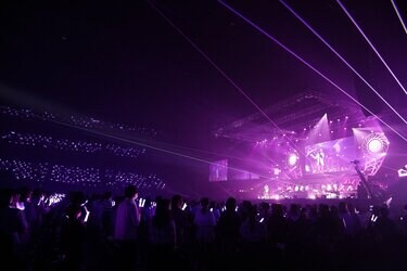 神谷浩史の貴重なアコースティックライブも！ 1年越しのライブ