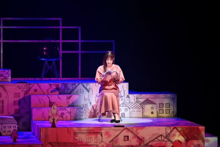 緒方恵美、中島ヨシキ、神尾晋一郎ら出演の朗読劇『世界から猫が消えたなら』が上演＆配信中！　梶裕貴出演の初日舞台写真も到着の画像004