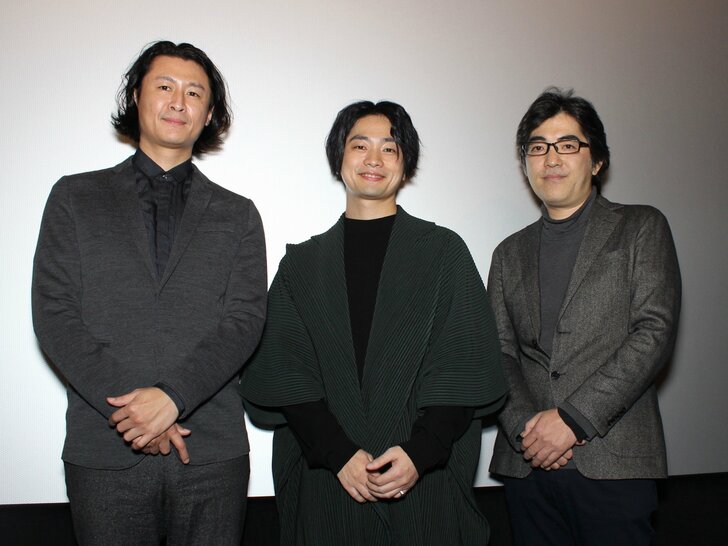 左から）冲方丁氏、福山潤さん、木崎文智監督