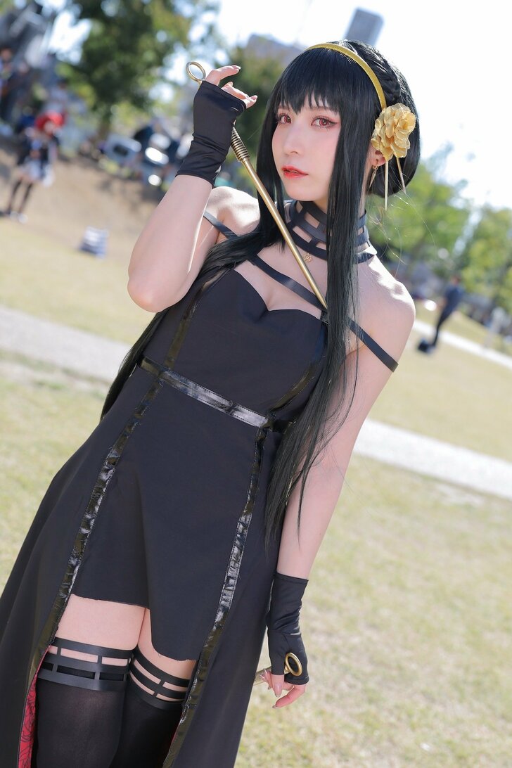 人気コスプレイヤー・紗愛さん『SPY×FAMILY』ヨル・フォージャーのコスプレ披露！『池袋ハロウィン2022』参加に「去年よりイベントに人が戻ってきている」の画像003