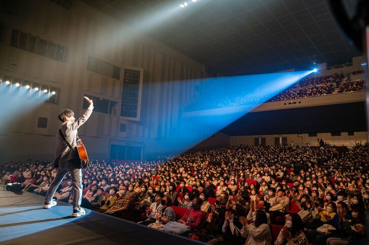 大石昌良が弾き語りで織りなすハートフルなライブ！／「大石昌良の弾き語りラボ2022」ライブレポートの画像004