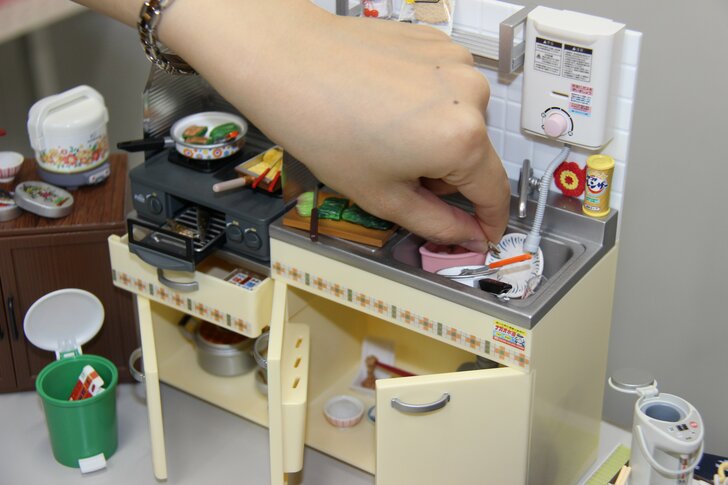 「焼く前と後」まで再現…開発者のこだわりと情熱が超ヤバイ!? リーメントのロングセラー『ぷちサンプルシリーズ』が愛される理由の画像