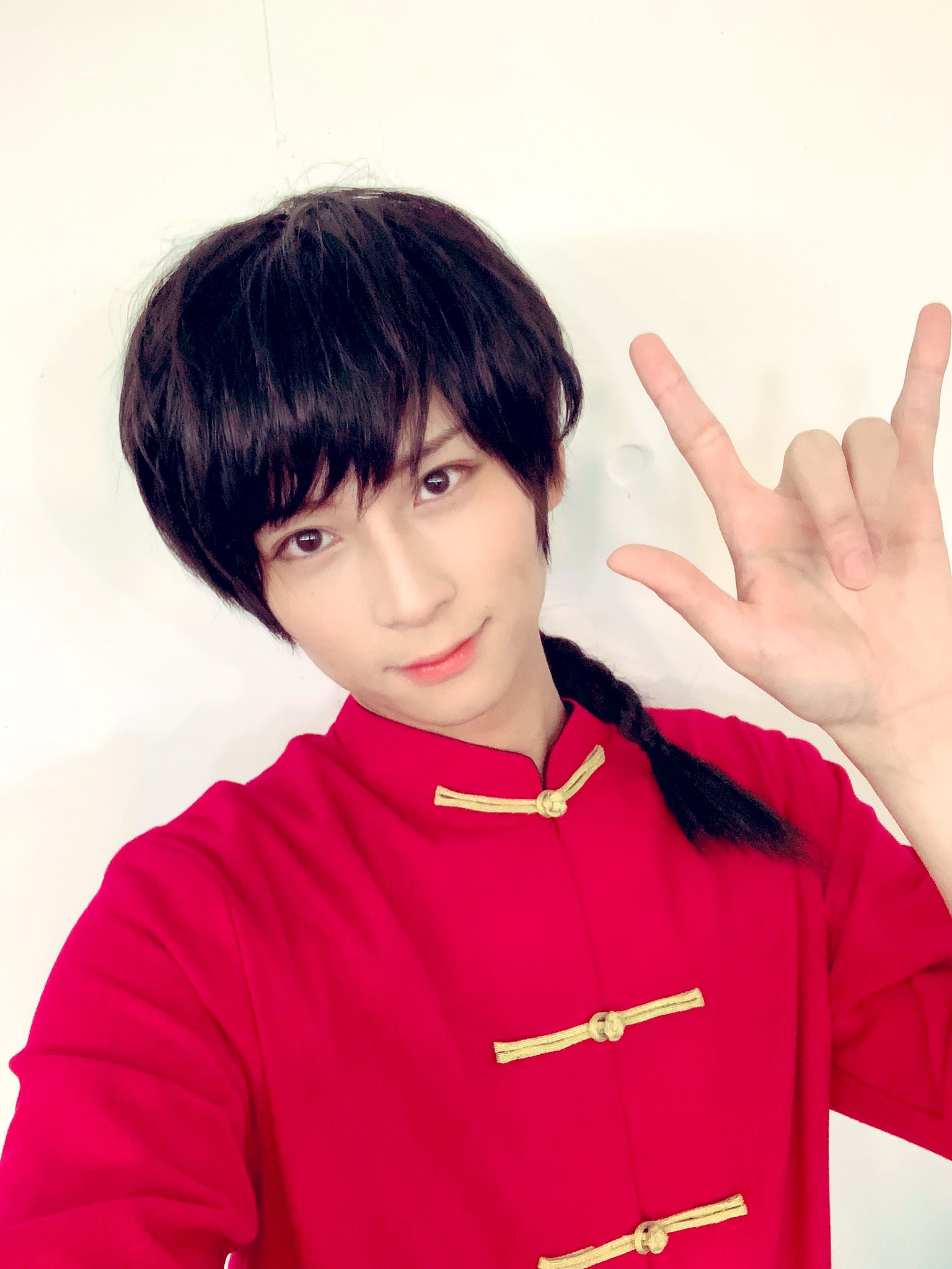 2 5次元俳優 荒牧慶彦 イケメンすぎる らんま1 2 コスプレ披露 圧倒的ビジュアル力に 舞台化希望 の声も ふたまん