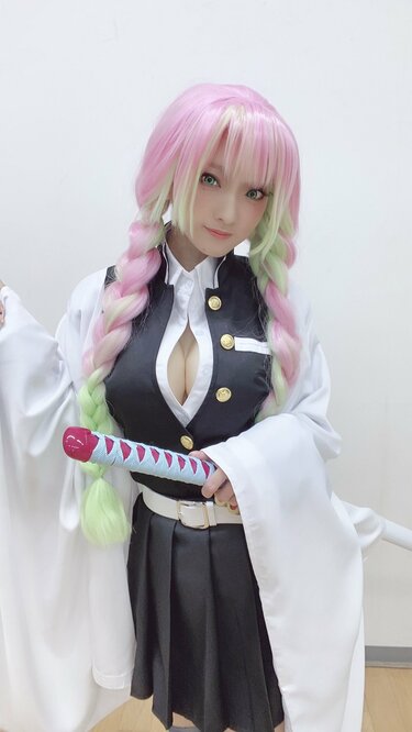 甘露寺蜜璃 鬼滅の刃 コスプレ - コスプレ衣装