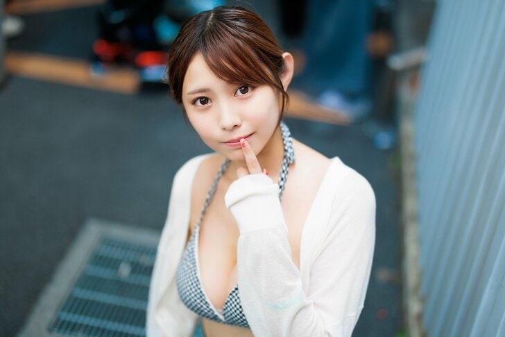 動画編集してたらグラビアオファー!? 「都内で働くただのOL」なまはむこが人気インフルエンサーになったワケの画像